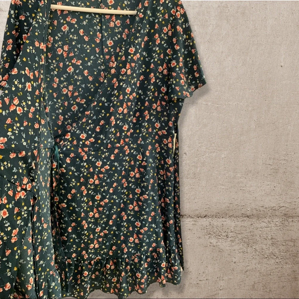 [NWOT] Breezy, Charcoal Blue-Pink/Yellow Floral Wrap-Around Summer Dress - Picture 4 of 6